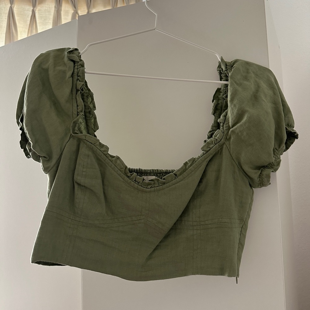 Wilfred: puff sleeve green top